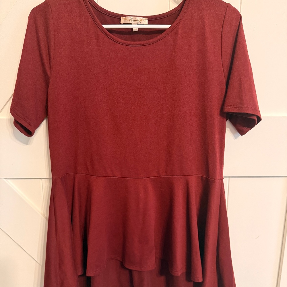 Andree by Unit Women's Top Medium Maroon